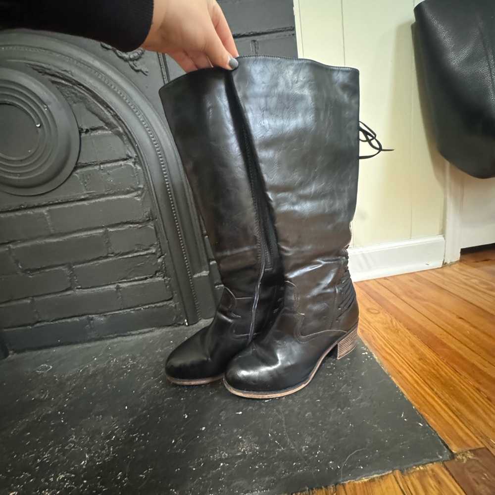 Torrid Black wife calf Boots